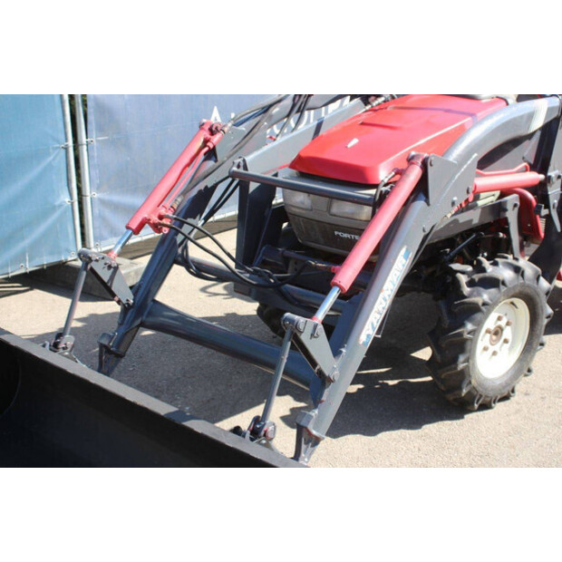 YANMAR F-200D-46945325