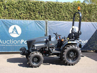 صورة ل تراكتورات زراعية VHM VT30 للبيع في فرنسا