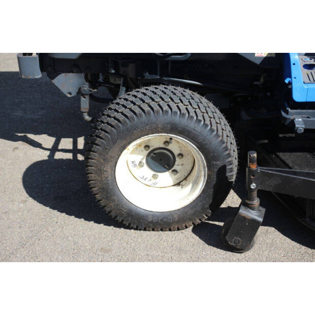 Iseki 325 HST-46945426