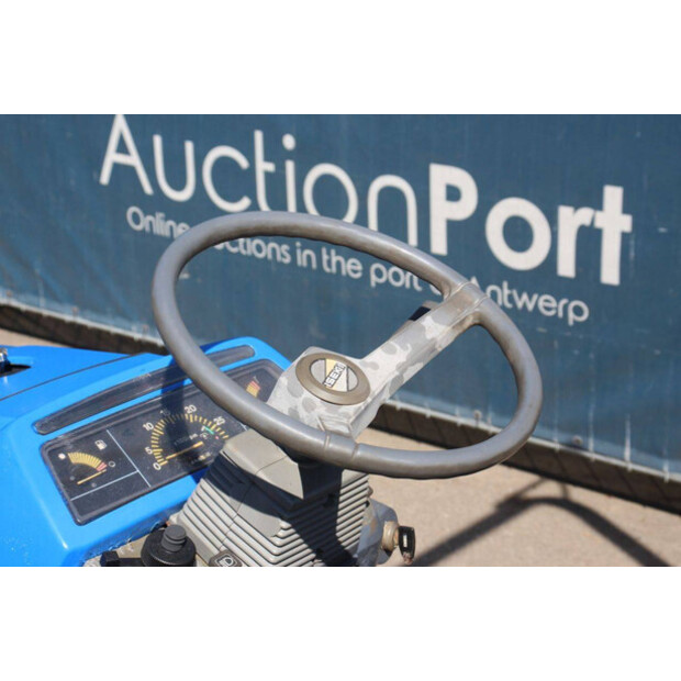 Iseki 325 HST-46945437