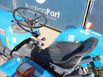 mitsubishi-d2050-1449339-46945463