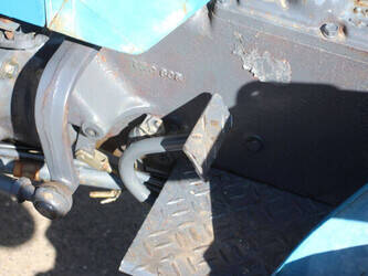 mitsubishi-d2050-1449339-46945466