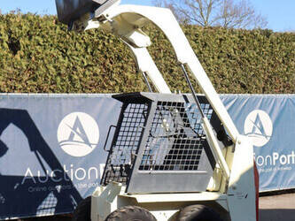 bobcat-533-1449346-46945661