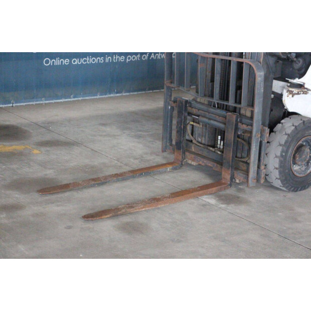 2016 UNICARRIERS P1D1A18LQ-46945888