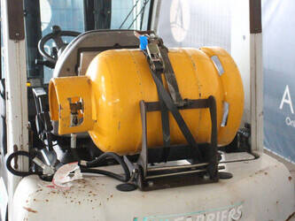 2016-unicarriers-p1d1a18lq-46945895