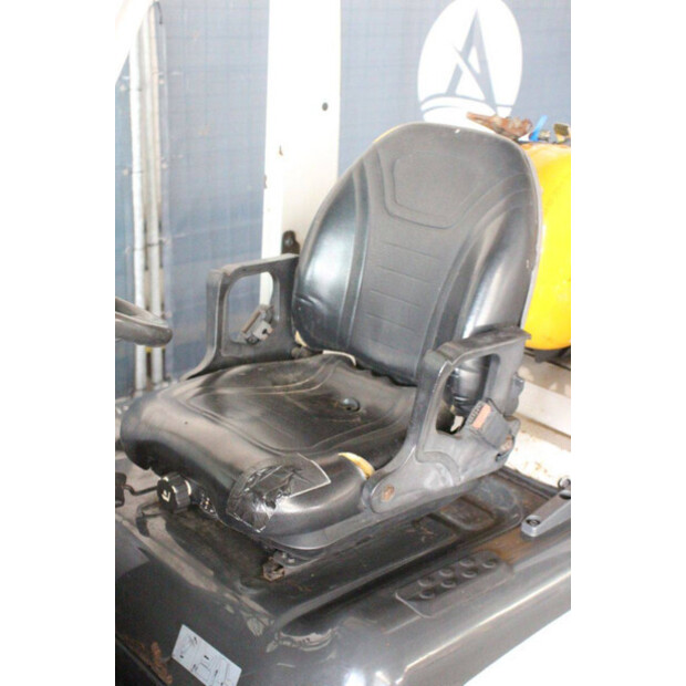 2016 UNICARRIERS P1D1A18LQ-46945904