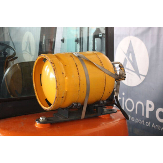 2014 دووسان G25E-5-46945928