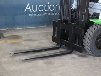 2011-cesab-m335g-46945952