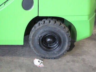 2011-cesab-m335g-46945958