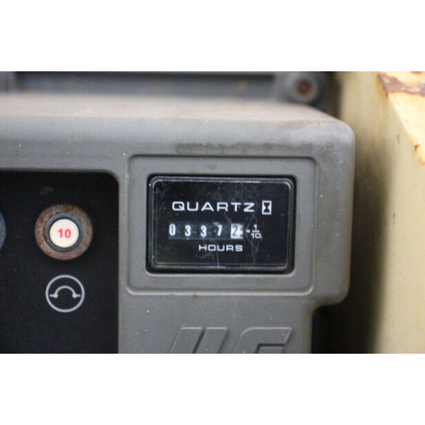 2017 جيه ال جي 2646ES-46945996