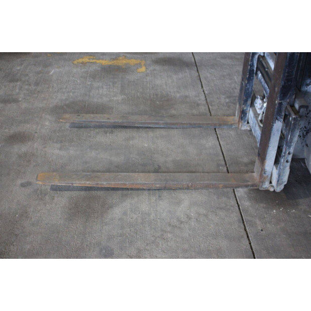 2015 يال GLP16VX-46946066