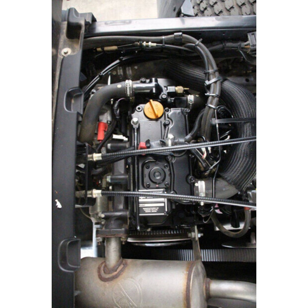 2013 JOHN DEERE HPX815E-46946130