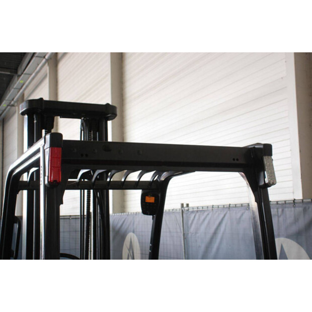 2010 هايستر J3.0XN-861-46946158