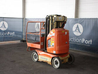 2015-jlg-toucan-8e-1449365-46946177