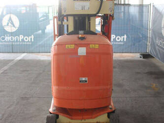 2015-jlg-toucan-8e-1449365-46946178