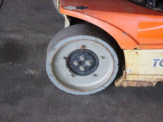 2015-jlg-toucan-8e-1449365-46946187