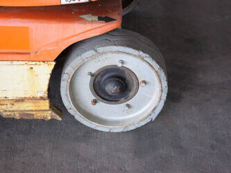 2015-jlg-toucan-8e-1449365-46946188