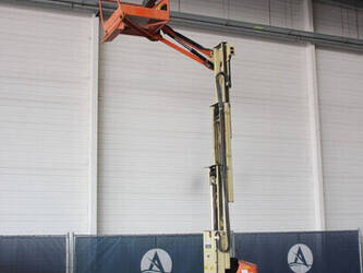 2015-jlg-toucan-8e-1449365-46946191