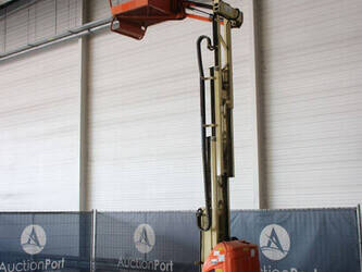 2015-jlg-toucan-8e-1449365-46946193