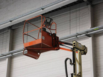 2015-jlg-toucan-8e-1449365-46946194