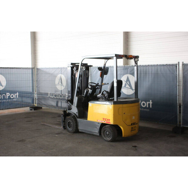 2013 تي سي ام FB20-8-46946198