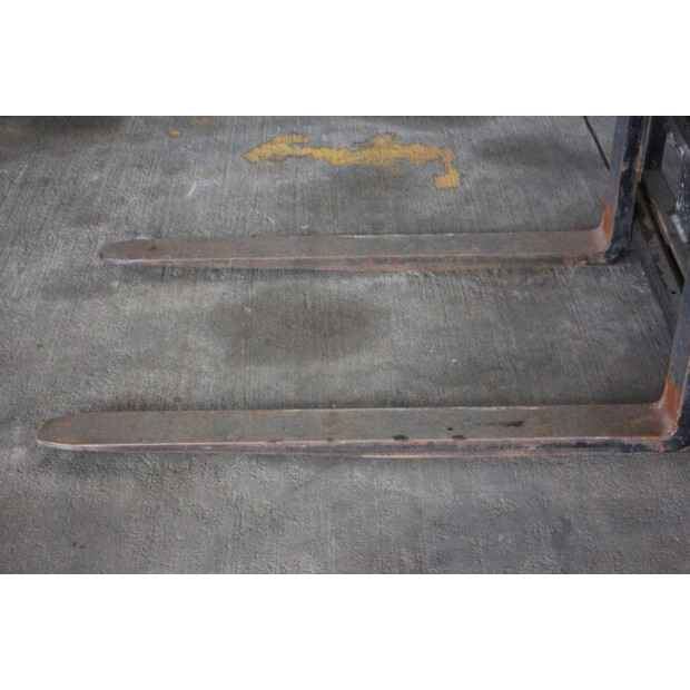 2013 تي سي ام FB20-8-46946207