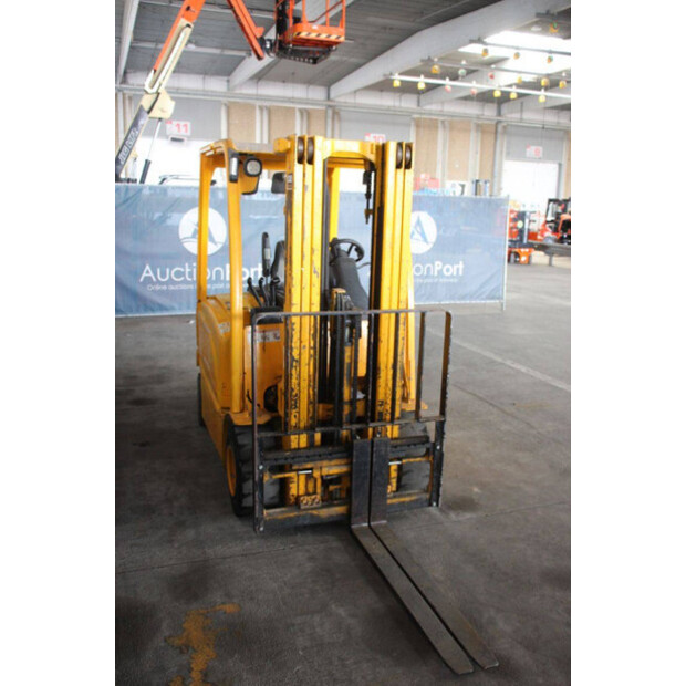 2012 هايستر J2.5XN-46946233