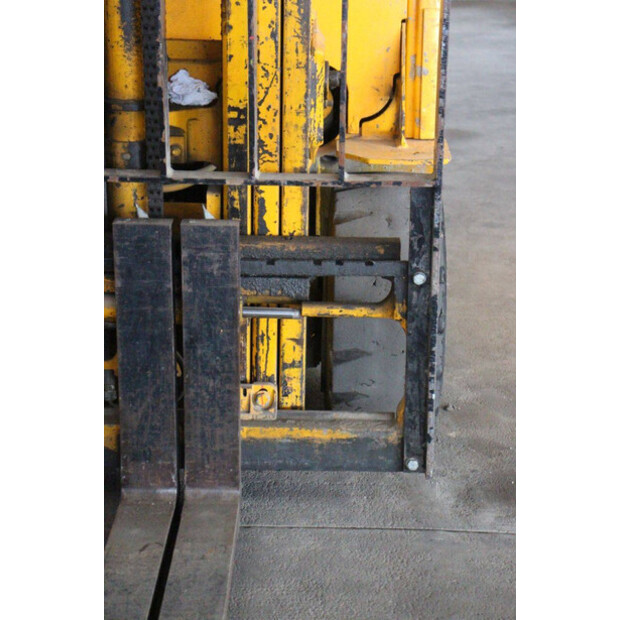 2012 هايستر J2.5XN-46946239