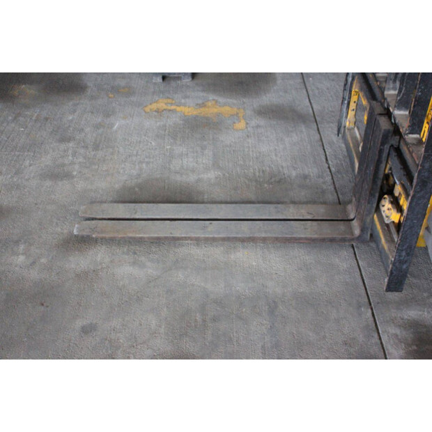 2012 هايستر J2.5XN-46946240