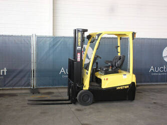 صورة ل رافعات شوكية 2012 هايستر J1.8XNT للبيع في الإمارات العربيّة المتّحدة