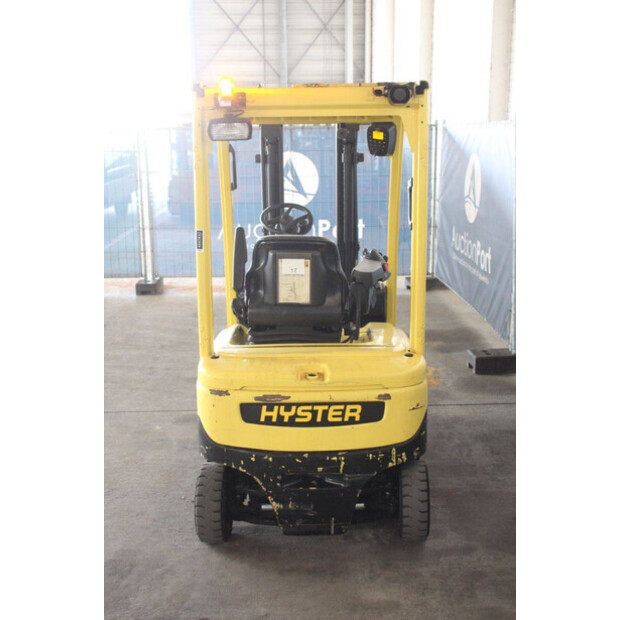 2010 هايستر J1.6 XN-46946356