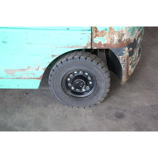 2013 ميتسوبيشي FG18NT-46946428