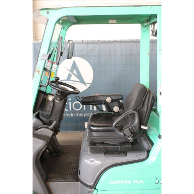 2013 ميتسوبيشي FG18NT-46946434