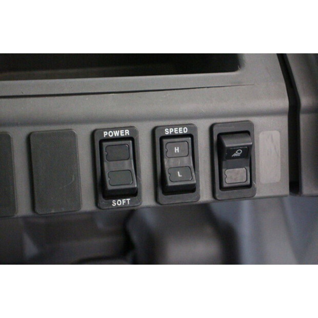 2013 ميتسوبيشي FG18NT-46946441