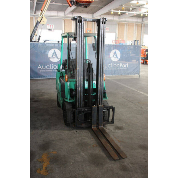 2013 MITSUBISHI FG18NT-46946453