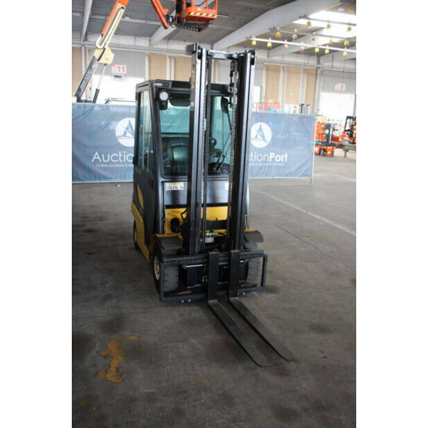 2011 Yale GLP16VX-46946482