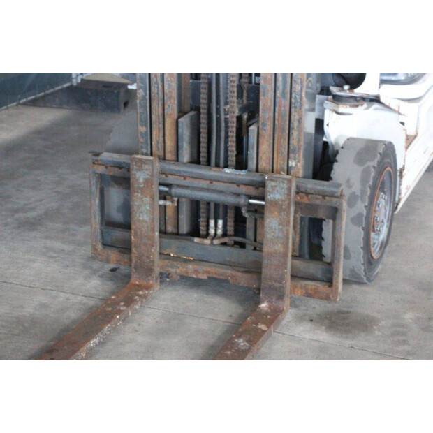 2014 نيسان U1D2A25LQ-46946546