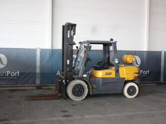 صورة ل رافعات شوكية 2013 تي سي ام FG50T9