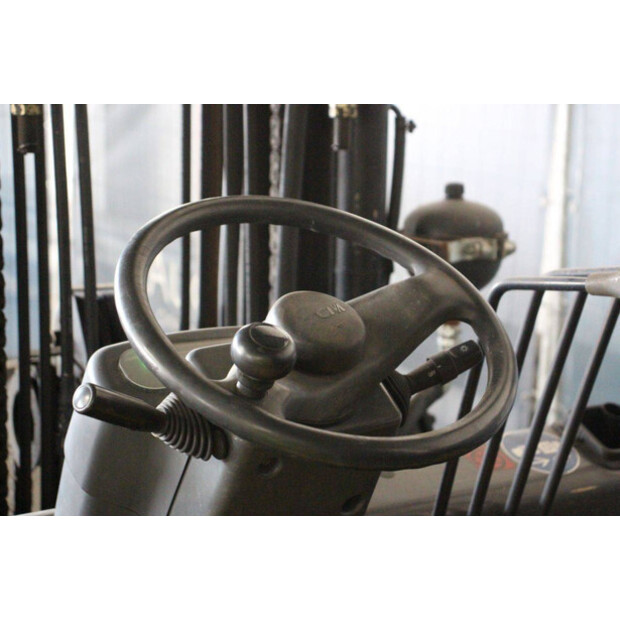 2012 TCM FG35T9-46946621