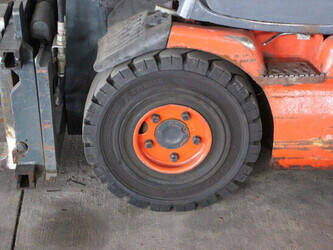 2007-linde-e25-02-1449381-46946677