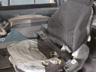 2007-linde-e25-02-1449381-46946681