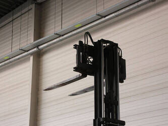 2007-linde-e25-02-1449381-46946689