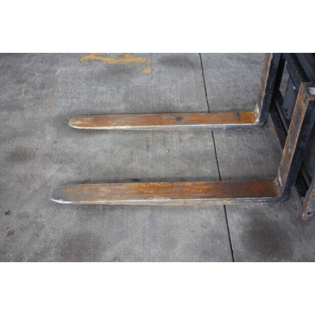 2008 كاتربيلر GP30NT-46946766