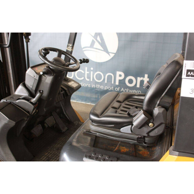 2008 كاتربيلر GP30NT-46946776