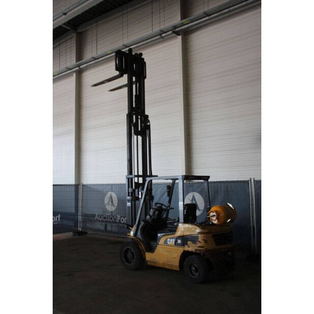 2008 كاتربيلر GP30NT-46946785