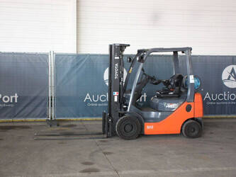 صورة ل رافعات 2017 تويوتا 02-8FGF15 للبيع في الصّين