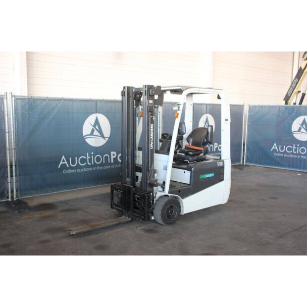 2015 UNICARRIERS AG1N1L18Q-46946922