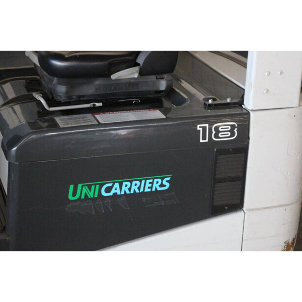2015 UNICARRIERS AG1N1L18Q-46946929