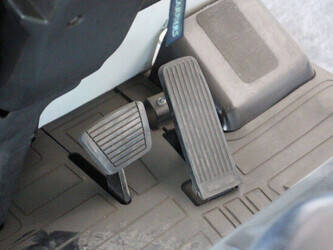 2015-unicarriers-ag1n1l18q-46946937