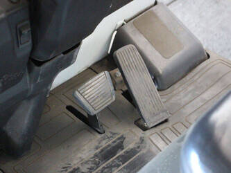 2016-unicarriers-ag1n1l18q-1449391-46946995